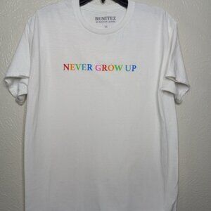 Benitez by Baylen Levine "Never Grow Up" White T-Shirt Size M